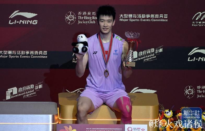 李诗沣男单夺冠 国羽横扫香港公开赛五项冠军