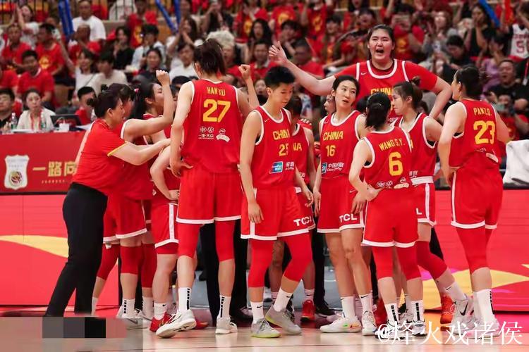 女篮世预赛分组揭晓 中国队抽得“上签” 女篮世预赛分组揭晓 中国队抽得“上签”
